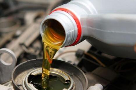 更换机油要注意这几个小技巧,换机油时有哪些注意事项