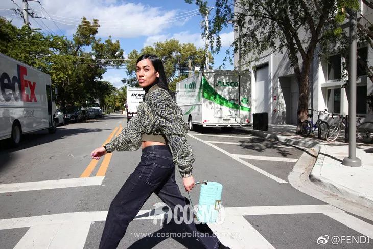 杨幂再次带火最新单品,杨幂最近带货