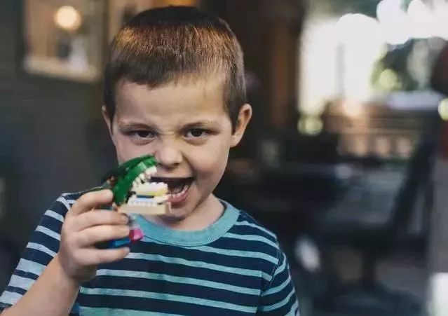 紧急提醒出门需要注意什么,出门旅行哪些东西不能带上飞机