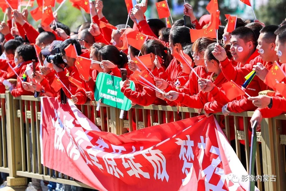 圣火点燃了,圣火已经点燃