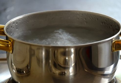 电锅糊锅了会有致癌物质吗,用锅吃饭有什么不好