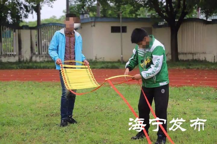 海宁12个孩子合伙开出一家网店，已接2000多单，营收用途想不到