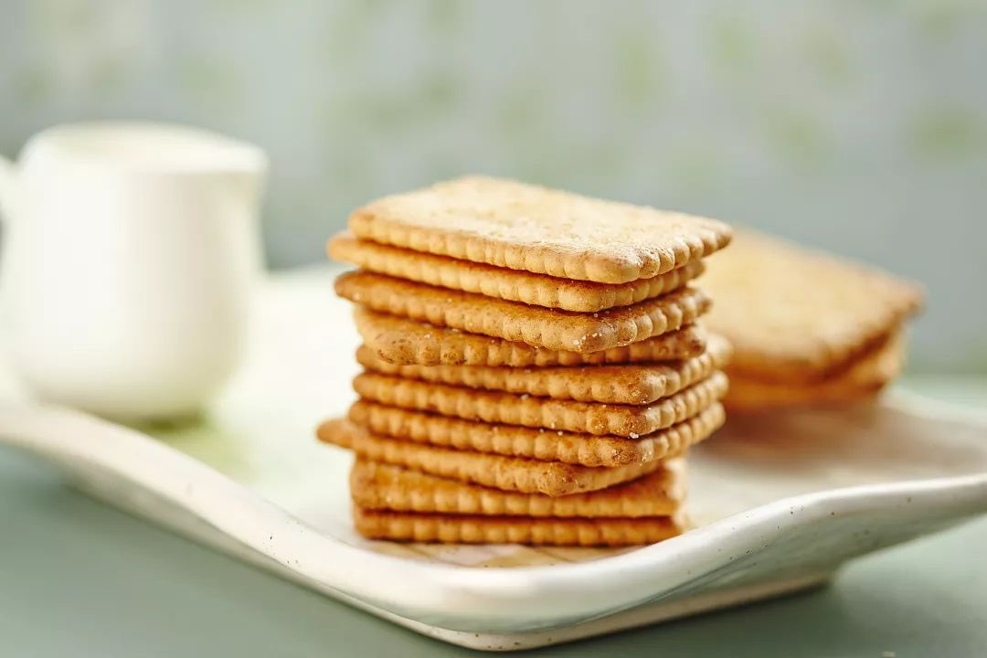 受潮的饼干变脆的方法,受潮的饼干怎么恢复变干变脆
