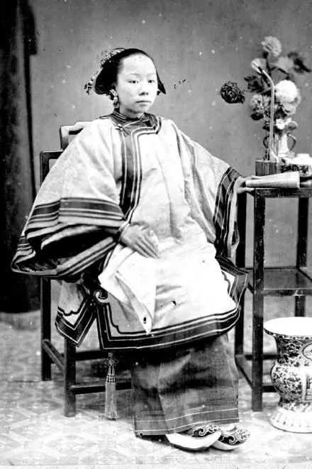 丑出天际系列,丑出天际的豆豆鞋