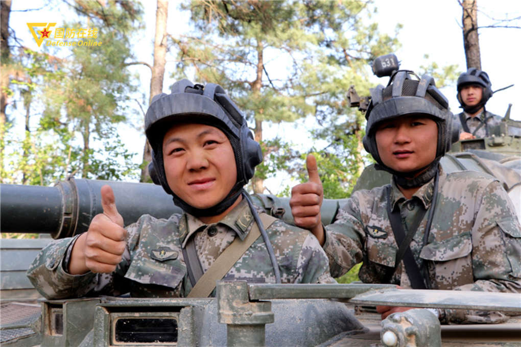 摩托车飙车最帅视频,最帅飙车现场