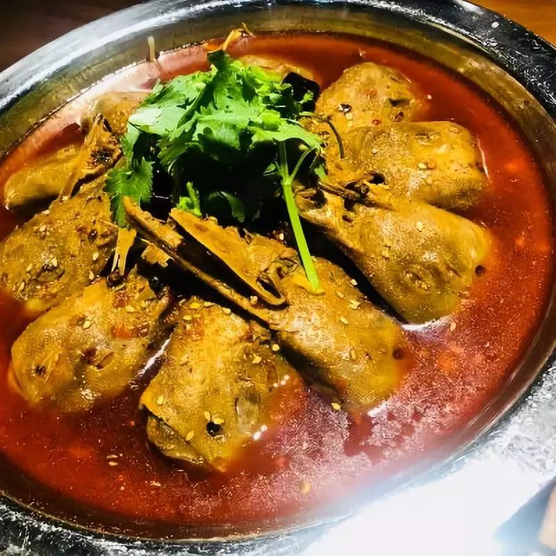 狂舔手指不能停！簋街仔仔小龙虾超值抢购来啦！仅66元抢原价150元给力虾双人套餐！满分的味道，极致的享受！快来pick一下！