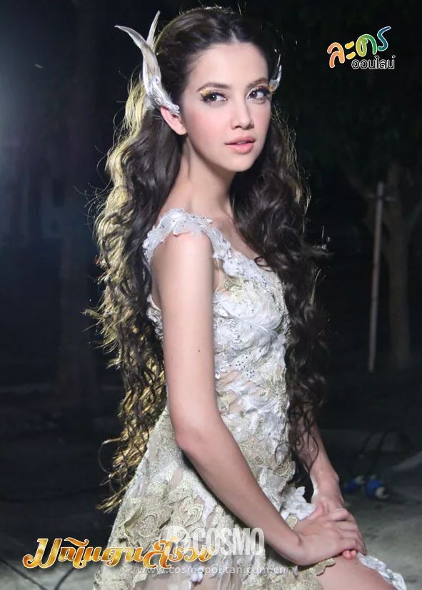 洪欣时尚穿搭,52岁洪欣日不落蔡依林