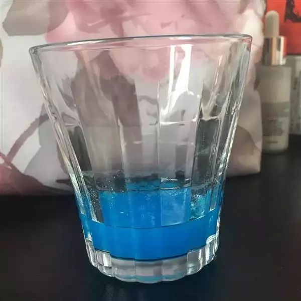 蓝精灵可怕的女巫 (危险警告蓝精灵)