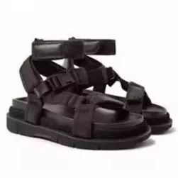 今年夏天这几款凉鞋真的美哭了,这个夏天让你美炸的凉鞋