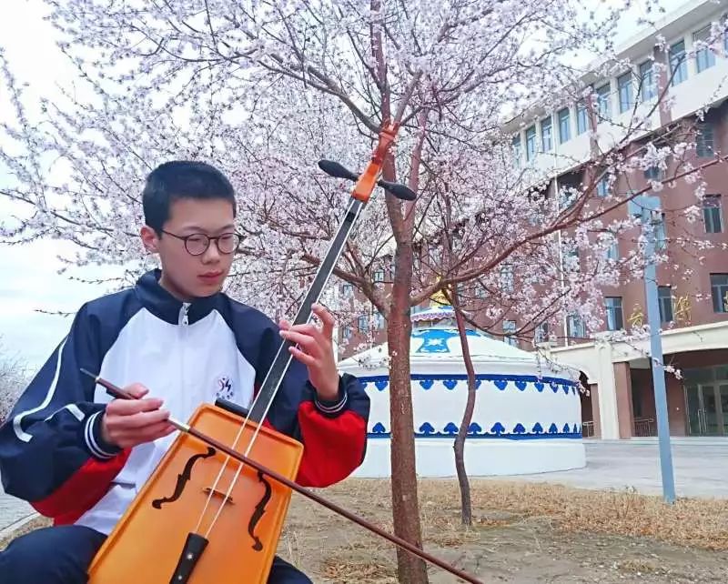 包头市艺术高中怎么样,包头文化艺术学校怎么样