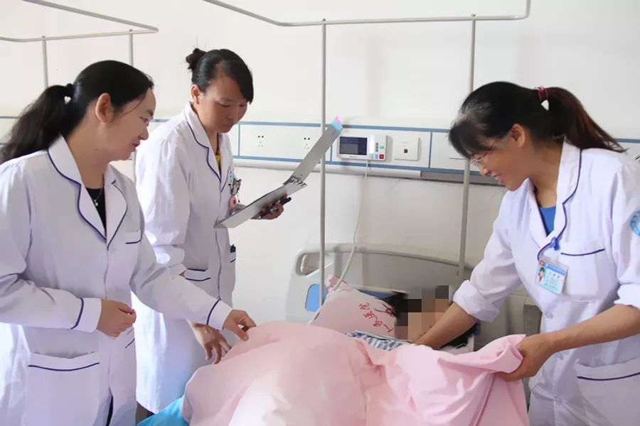 【今日宾川】老百姓有福了，省级专家工作站正式“落户”宾川