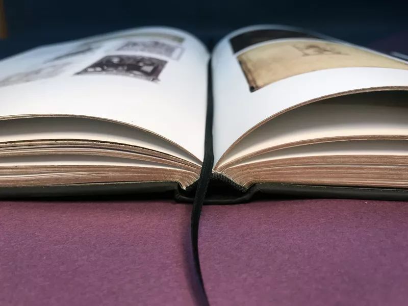 这本“*皮书黑**”,告诉你“书籍,还会有未来吗?”