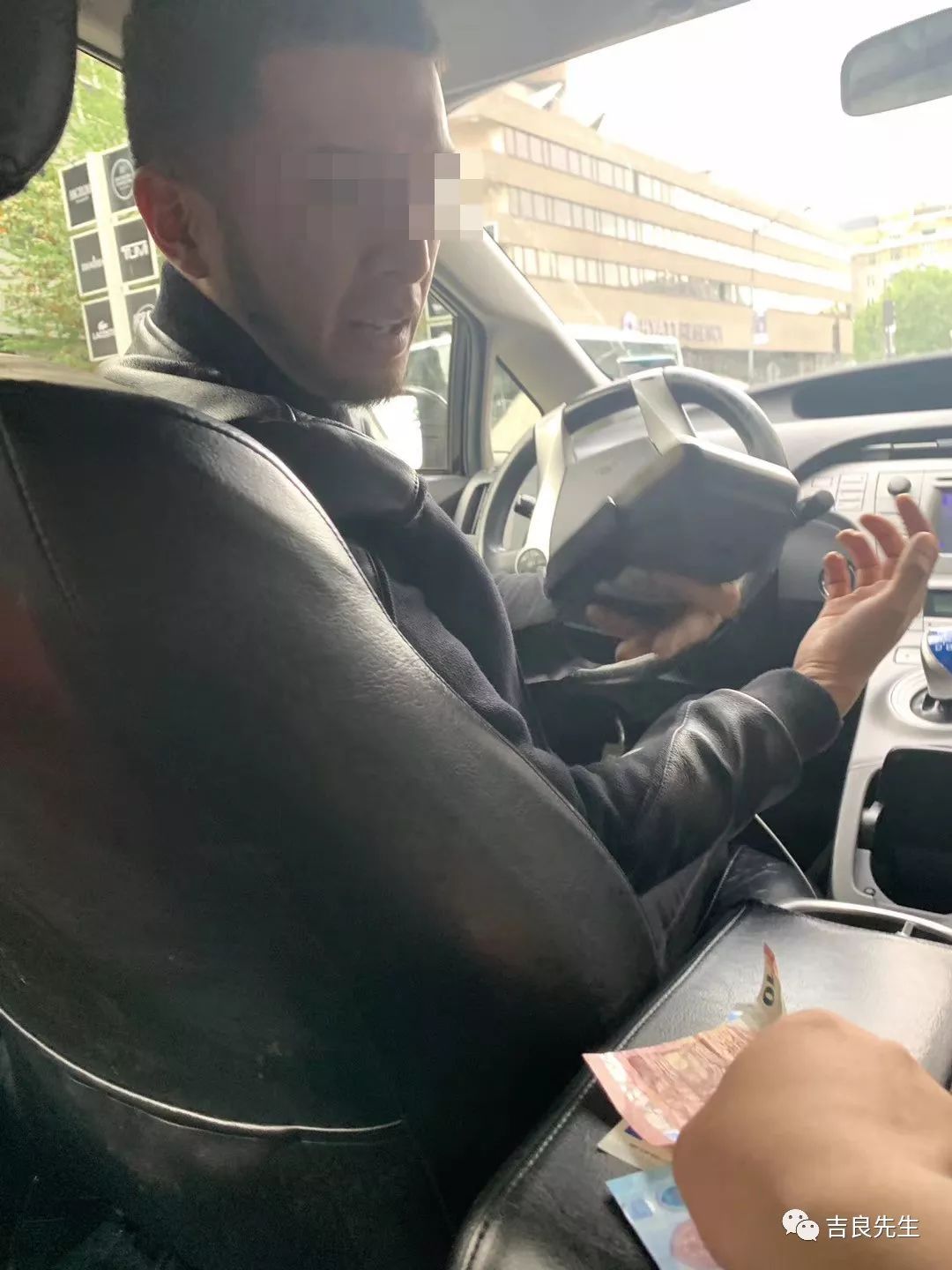 信用卡被盗刷2万要怎么追回,信用卡被盗刷4万多元