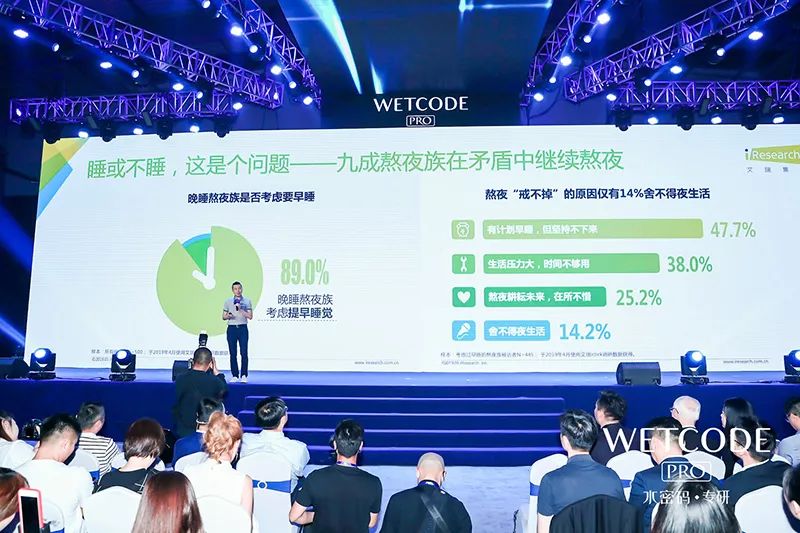 科技护肤安瓶寡肽精华水油平衡,护肤黑科技安瓶寡肽精华呵护痘肌