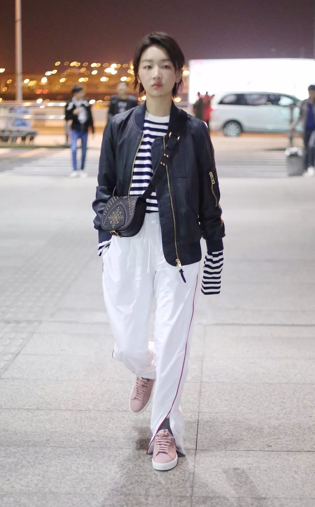 时髦人的夏天，从裤腿开衩开始