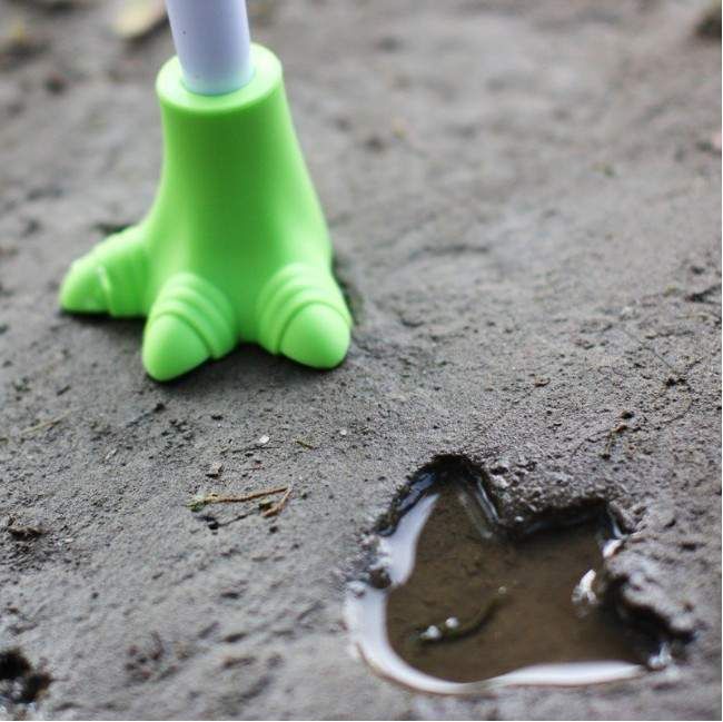 梅雨季也能好心情日疯传「猫咪掌印」伞套