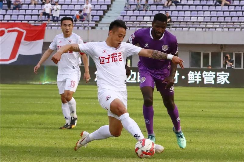 2014赛季辽宁宏运vs上海上港,辽宁宏运足球队3比1上港