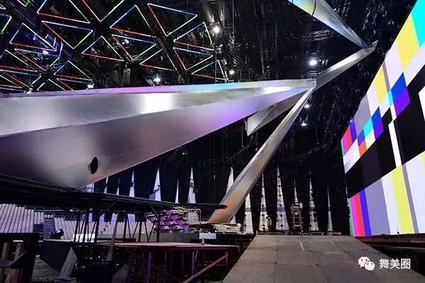 顶级舞美丨2019年欧歌赛深度解析