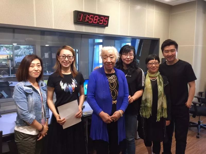 把爱传递的正能量句子,传递正能量满满的爱