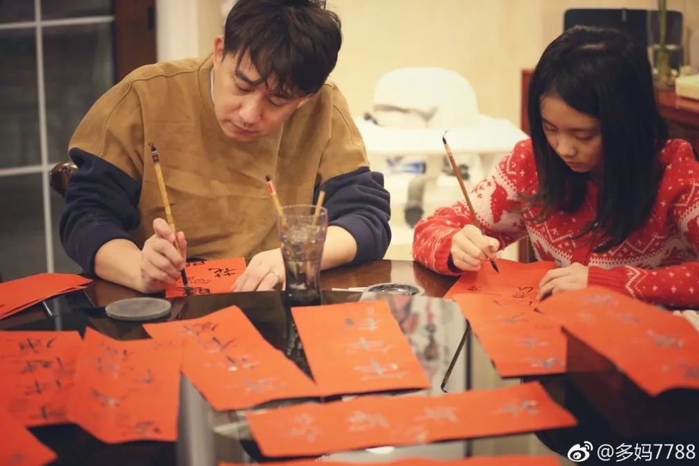 黄磊女儿13岁被骂上热搜,黄磊对女儿的评价