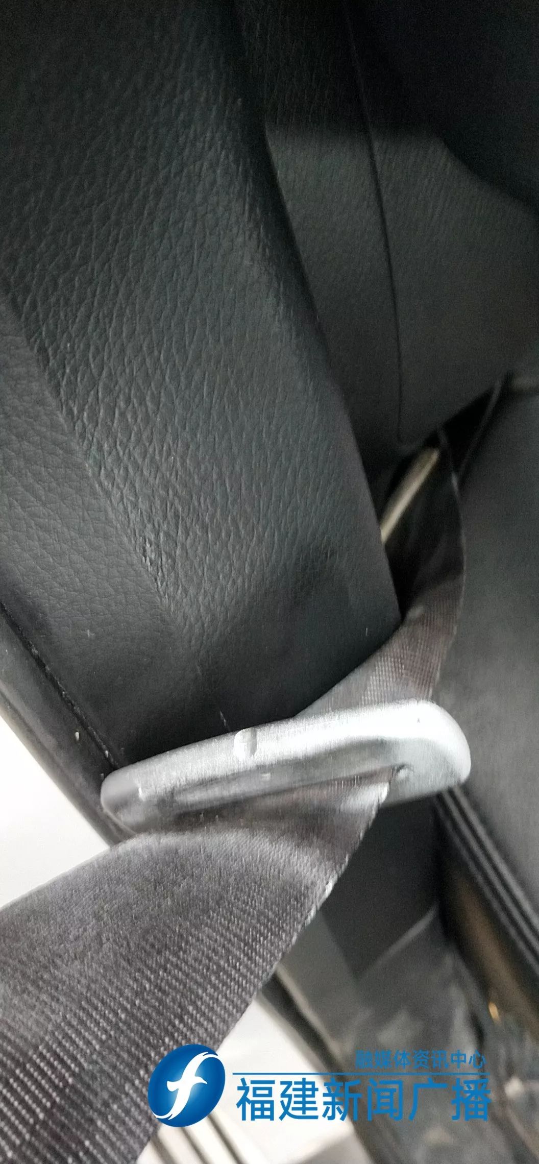 后备箱凹陷修复店,4s店后备箱修复报价