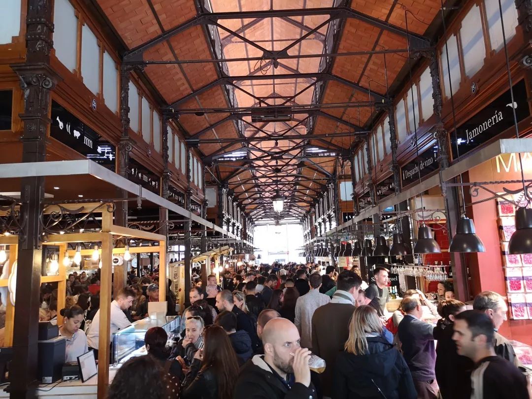 去欧冠现场看比赛有中国解说吗,去现场看欧冠皇马vs曼城