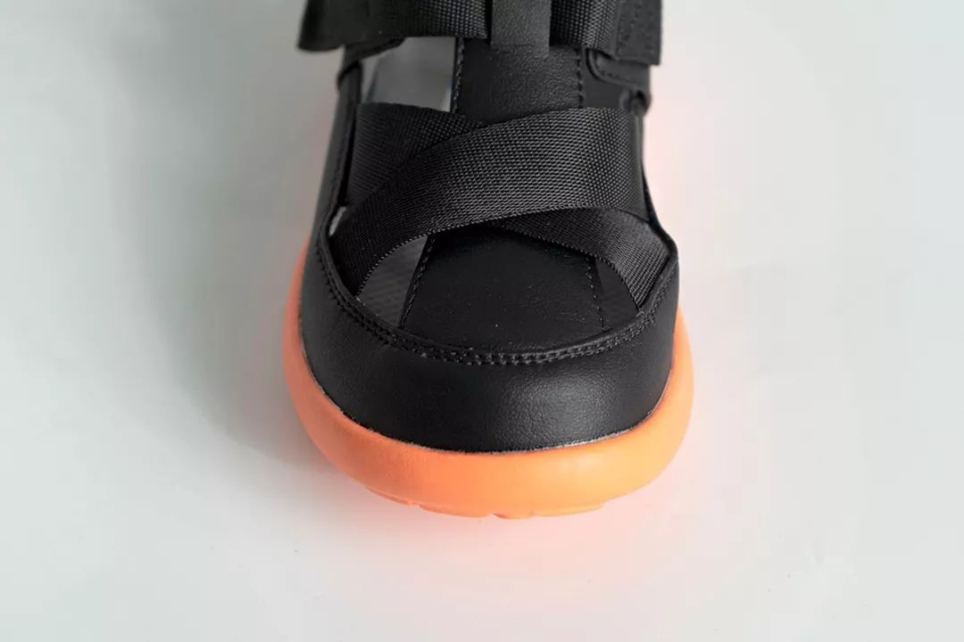 不烧脚又好看的运动风凉鞋推荐,小蓝羊凉鞋男测评