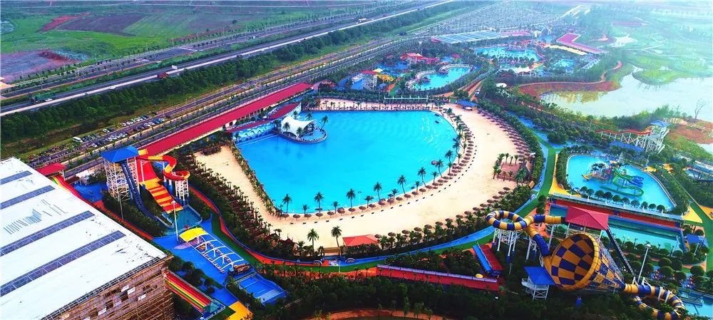 冲鸭游乐场,昭山水上乐园海啸池