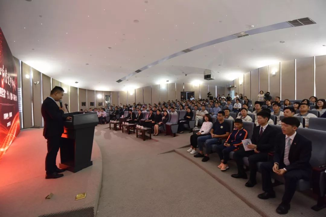 中国青年五四奖章事迹,中国青年五四奖章分享会视频