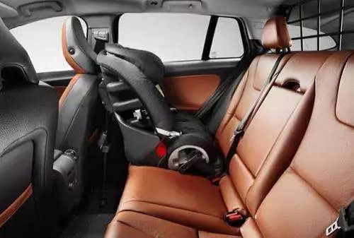 家长们注意儿童安全座椅,儿童安全座椅需要购买吗