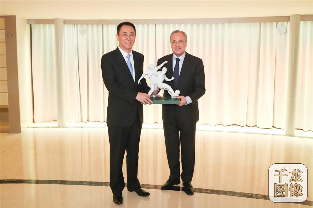 许家印恒大足球高光时刻,许家印世界杯比赛