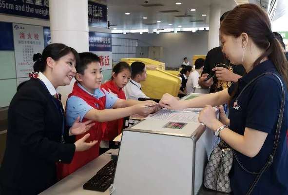 南昌机场监护员,南昌机场安检员