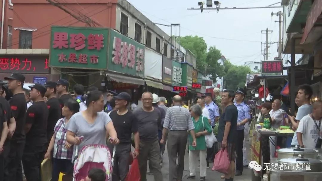 中桥这个脏乱差地方终于整治了居民希望能长效