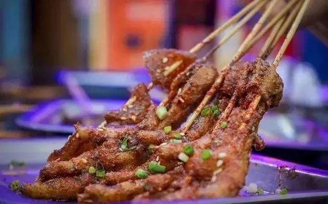 吃完小龙虾呼吸道不适,吃了小龙虾痒得厉害