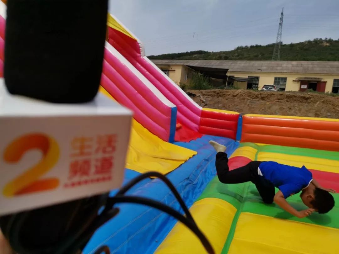 久等啦！看看有没有你家小宝贝的照片，六一大回顾，活动嗨翻天