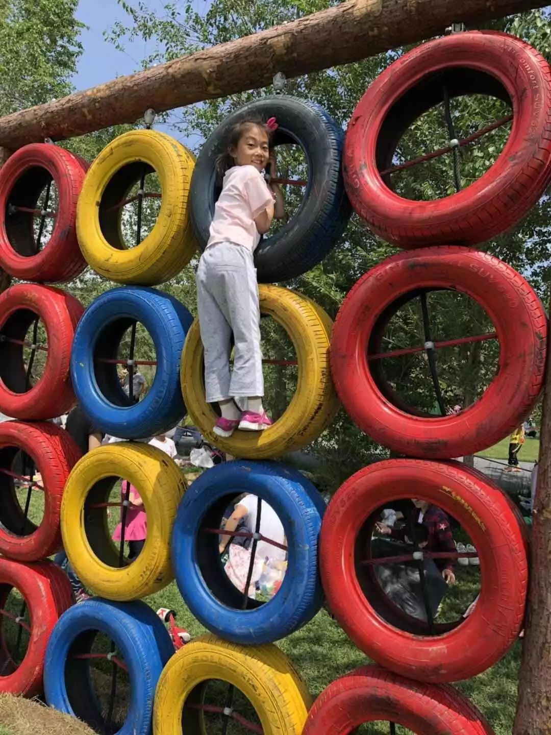 久等啦！看看有没有你家小宝贝的照片，六一大回顾，活动嗨翻天
