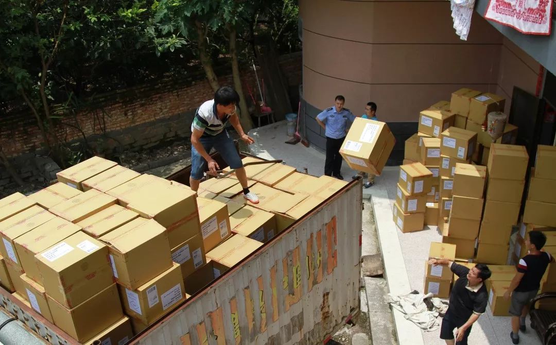 nike鞋有中国代工厂吗,耐克代工厂的鞋是正品吗