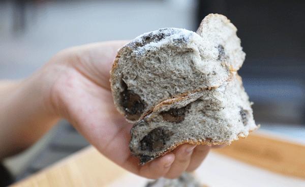 酵墅把奶茶怼到面包里了！这脑洞我服