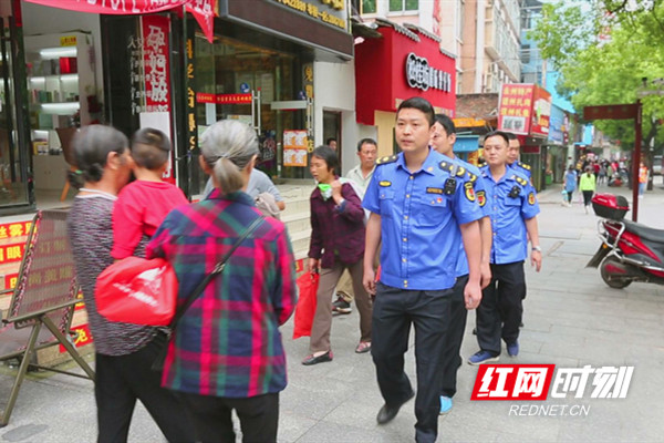 巴中城管执勤人员李伟,城管李伟