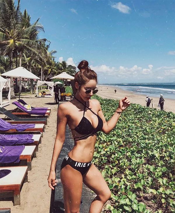 42岁翘臀“老阿姨”迷倒小16岁男友:年龄从来都不是借口