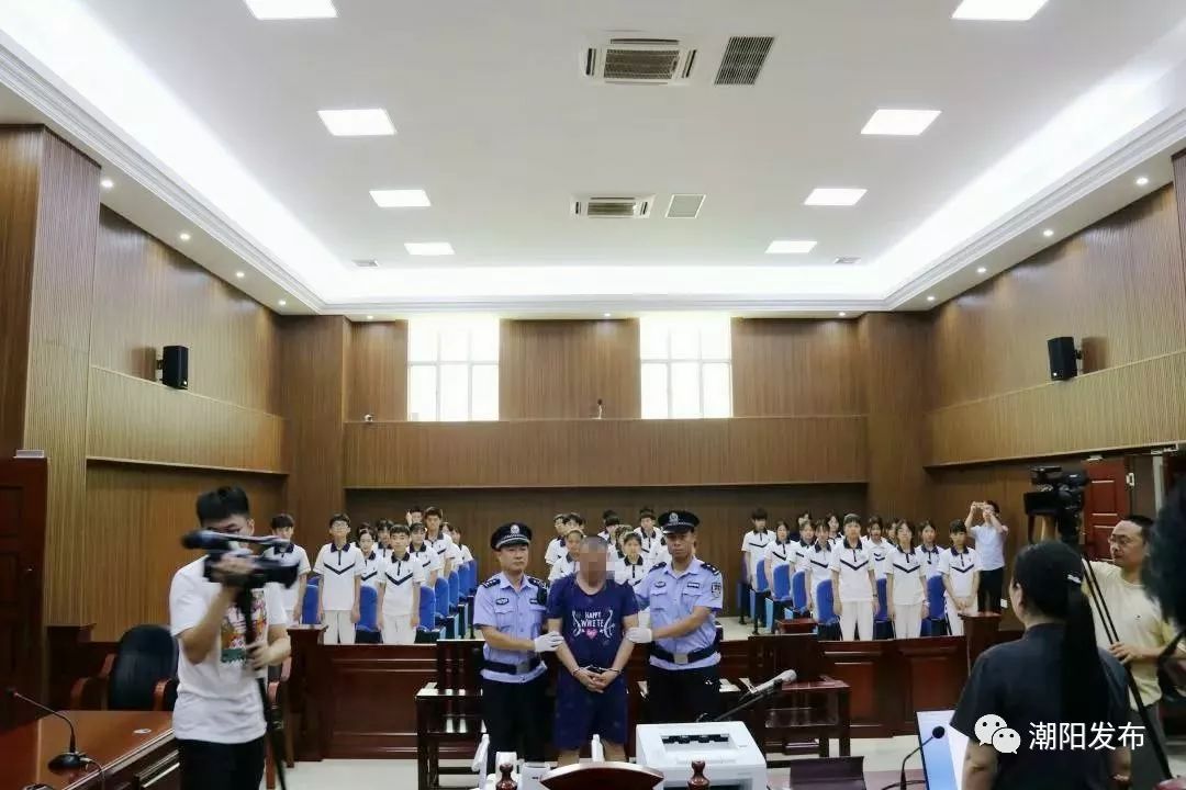 贩卖*品毒**，这6名被告被依法判决……