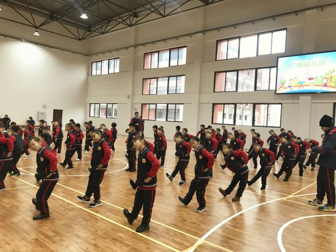 临桂学校事件,桂林小学校方回应