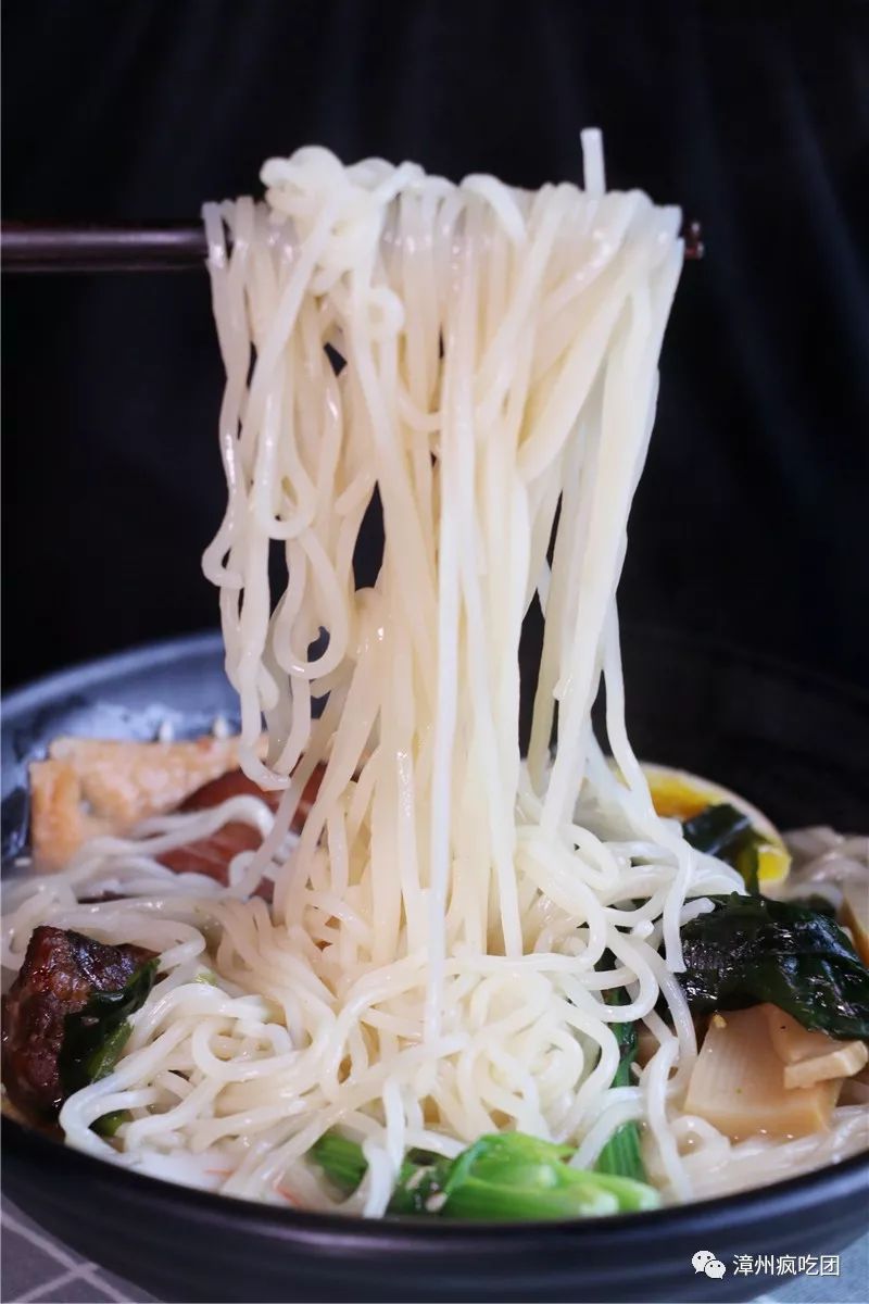 街上找不到一家餐馆开门,店里附近的人找不到