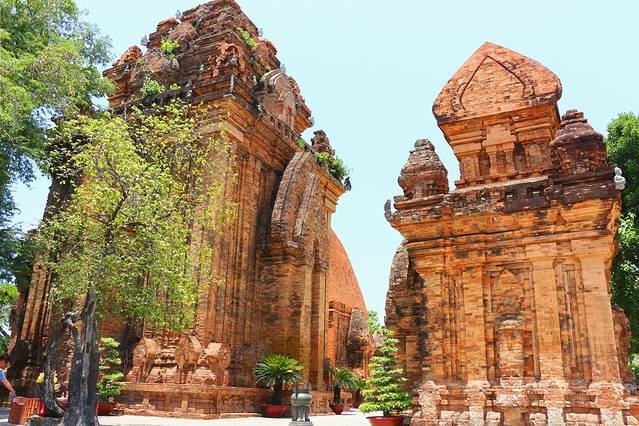 越南旅游芽庄和岘港对比,越南芽庄和河内