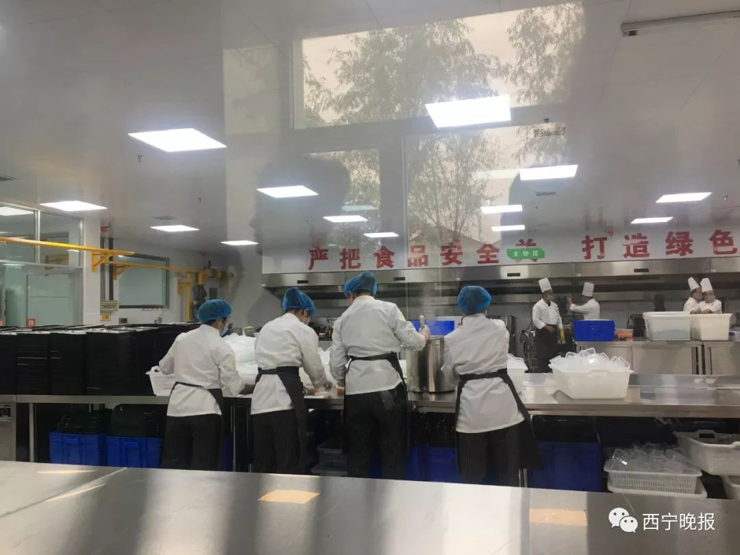 西宁城中区爱老幸福食堂地址,西宁城西区爱老幸福食堂中央厨房