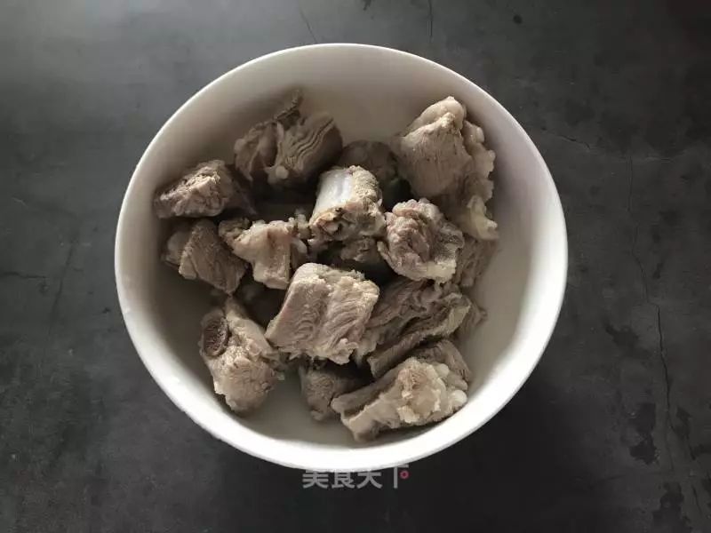 10分钟搞定的懒人焖饭有肉有菜 (懒人焖饭一锅就搞定重点是巨好吃)