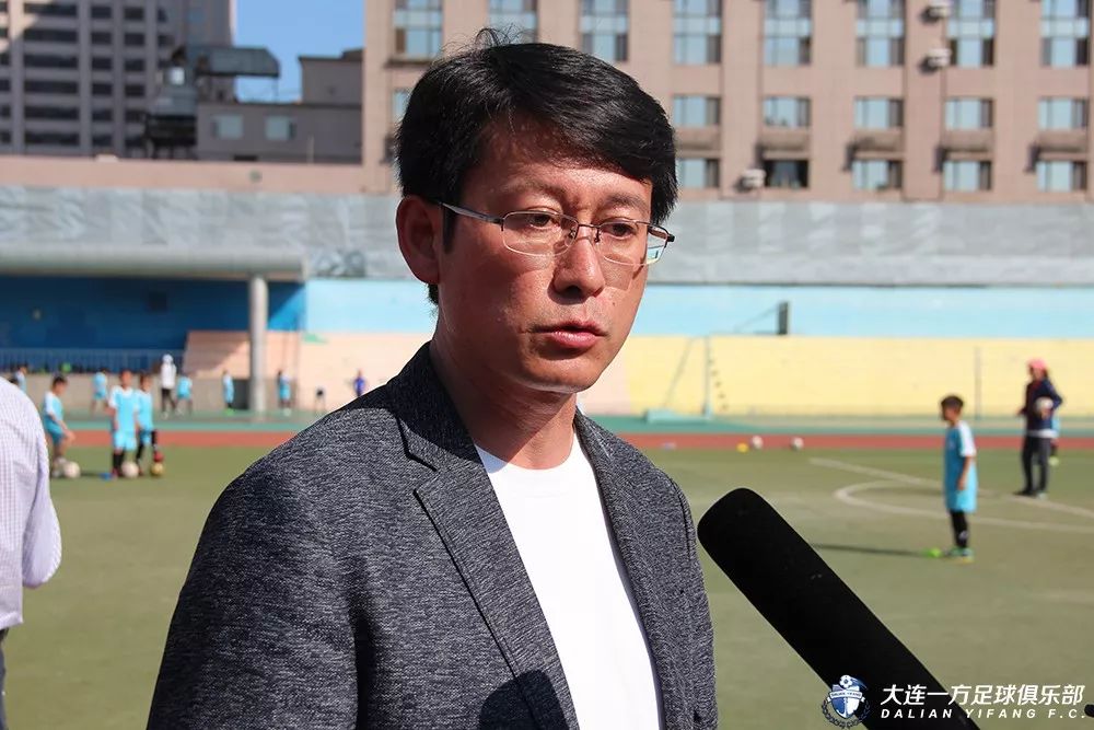 中国青训与国外青训,蓝队青训国青