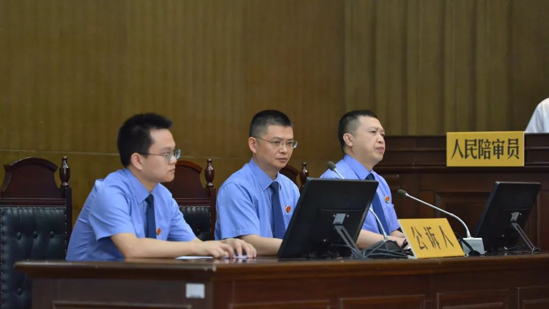 杀害民警一审被判死刑,刺伤法官刺杀狱警