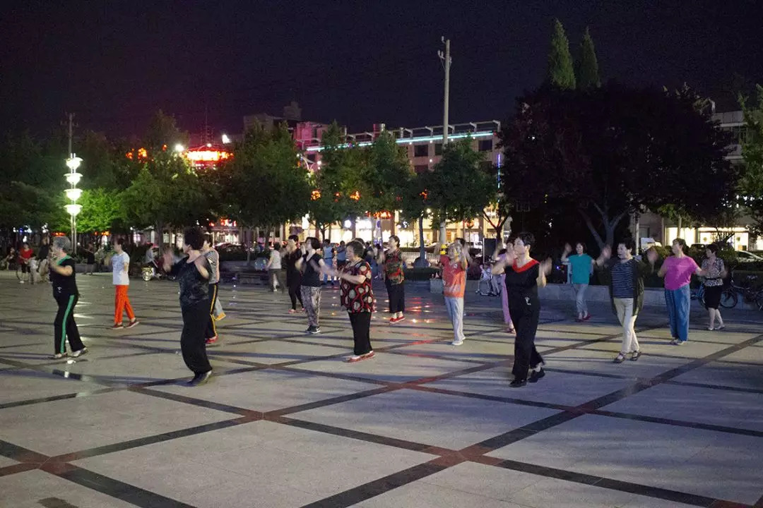 莱州广场有哪些,莱州好玩的公园