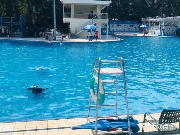 这个夏天必去的十大水上乐园,京城第一浪水上乐园